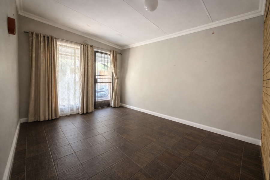 4 Bedroom Property for Sale in Miederpark North West